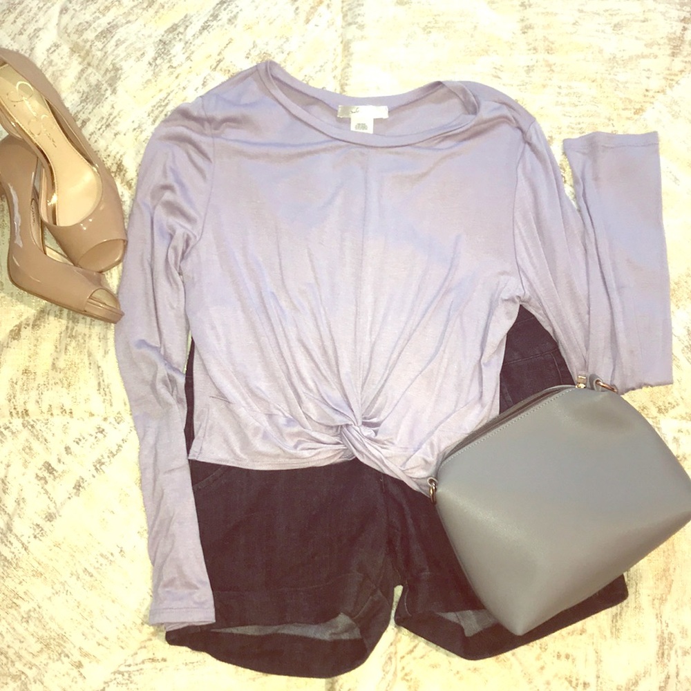 ‼️BOGO Lavender twist front cropped long sleeve T
